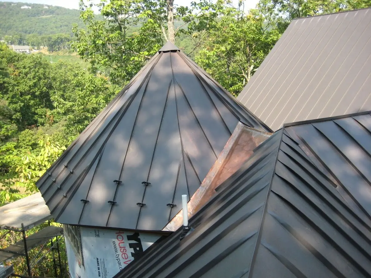 Professional Roof Tarp Installation by Craftsman Roofing in West Highlands